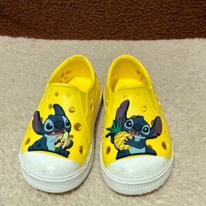 Toddler stitch shoes